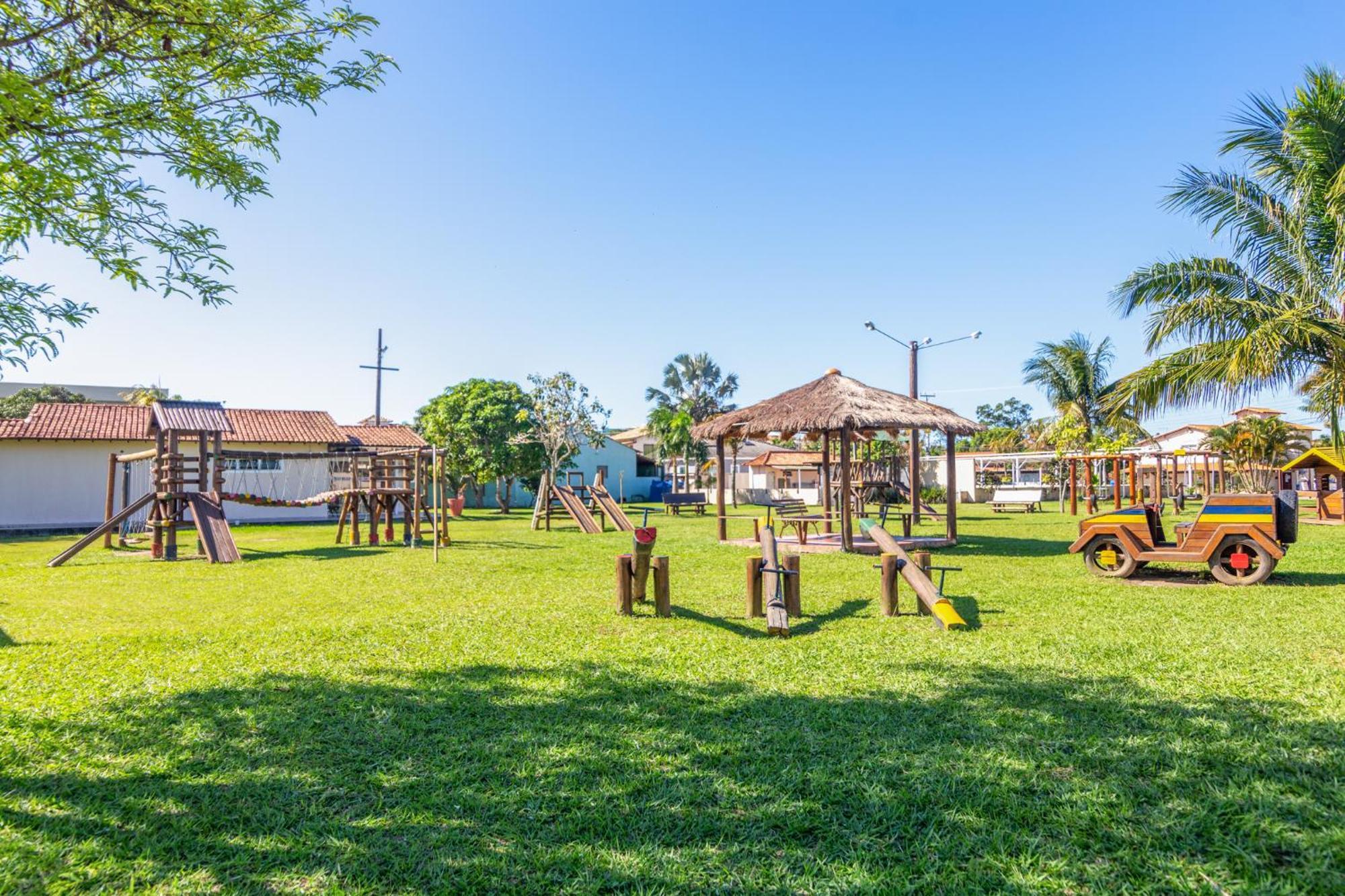 Refugio Tropical Casa De Praia Com Piscina Aquecida E 4 Suites E Garagem 3 Carros, 800 Mtrs Da Praia Internet 700 Mbps, Condominio Privado Com Pista De Skate , Quadra De Futevolei , Campos E Quadras De Futebol! Cabo Frio Eksteriør bilde