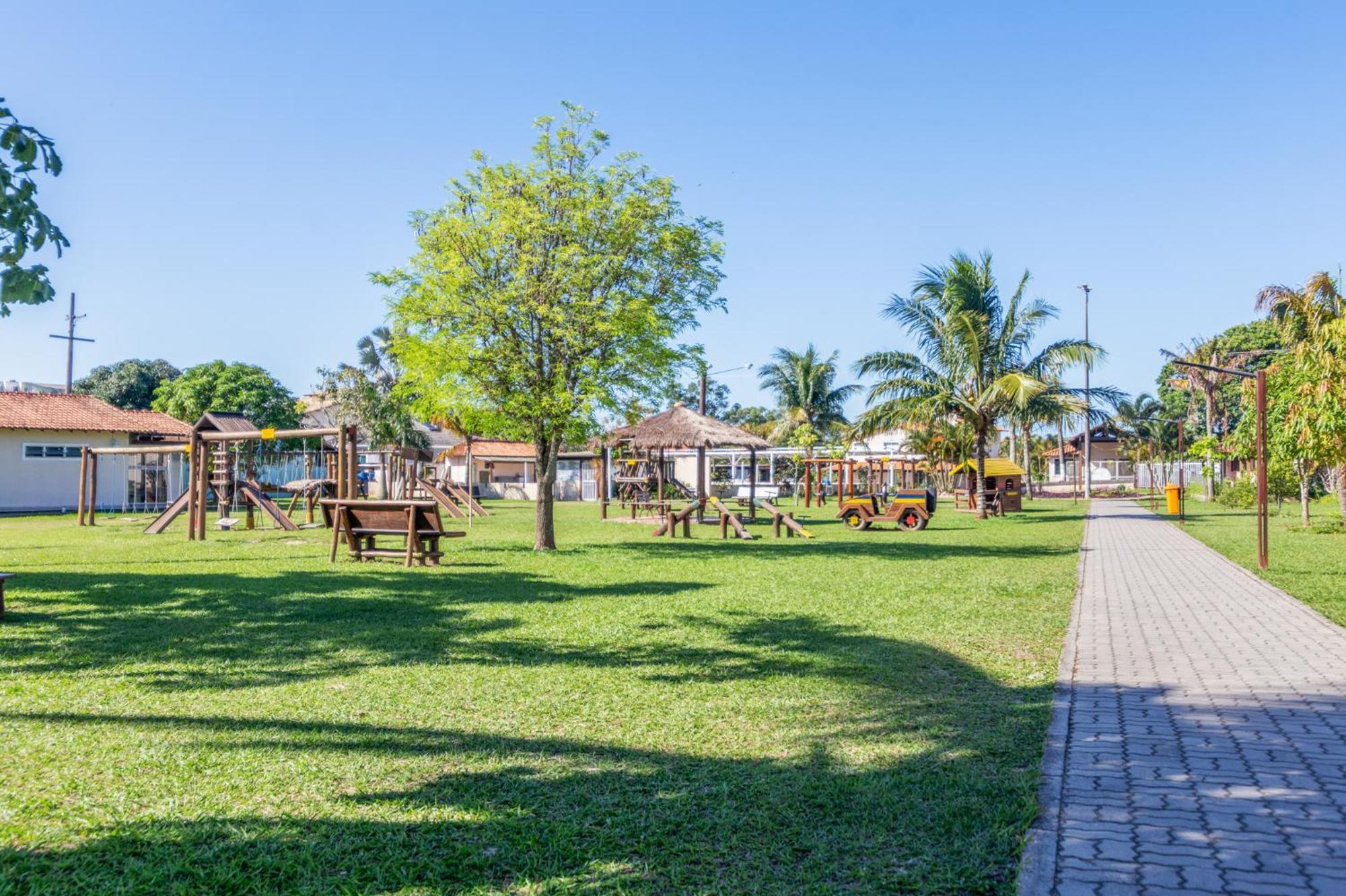 Refugio Tropical Casa De Praia Com Piscina Aquecida E 4 Suites E Garagem 3 Carros, 800 Mtrs Da Praia Internet 700 Mbps, Condominio Privado Com Pista De Skate , Quadra De Futevolei , Campos E Quadras De Futebol! Cabo Frio Eksteriør bilde